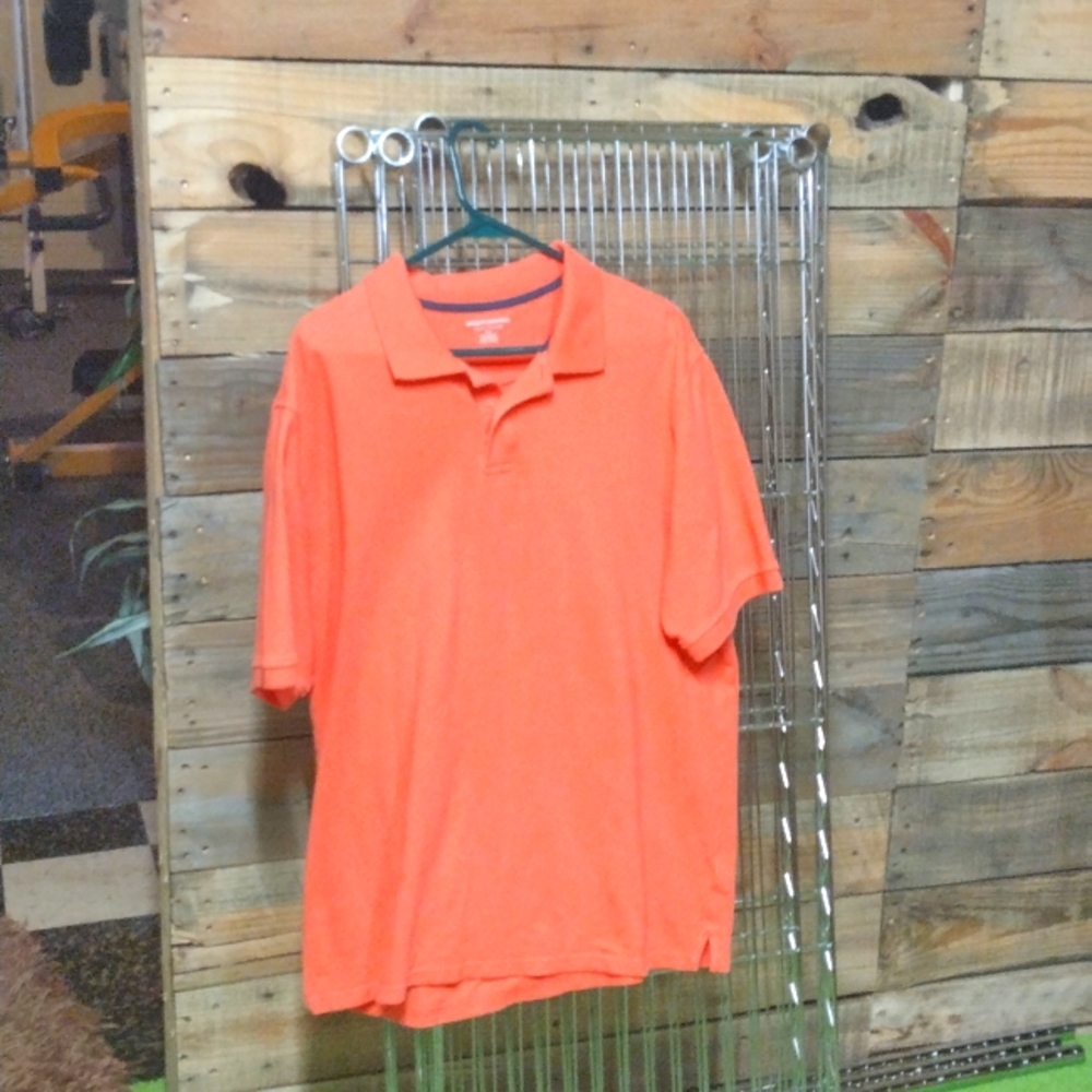 Amazon Essentials orange polo sz large